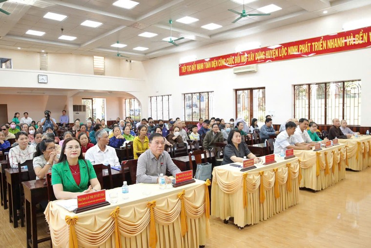 Thăm, tặng quà Tết cho hộ nghèo, hộ có hoàn cảnh khó khăn dịp Tết Nguyên đán Bính Ngọ 2026 ảnh 1