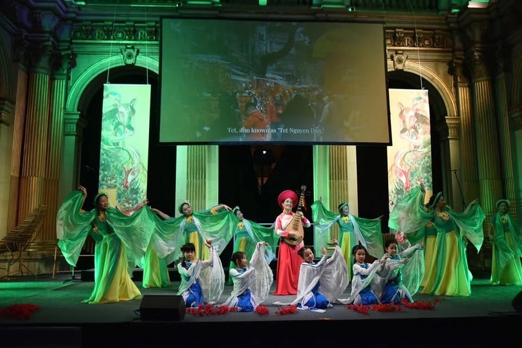 Vui đón Tết Nguyên đán Bính Ngọ 2026 tại Tòa thị chính Paris ảnh 3