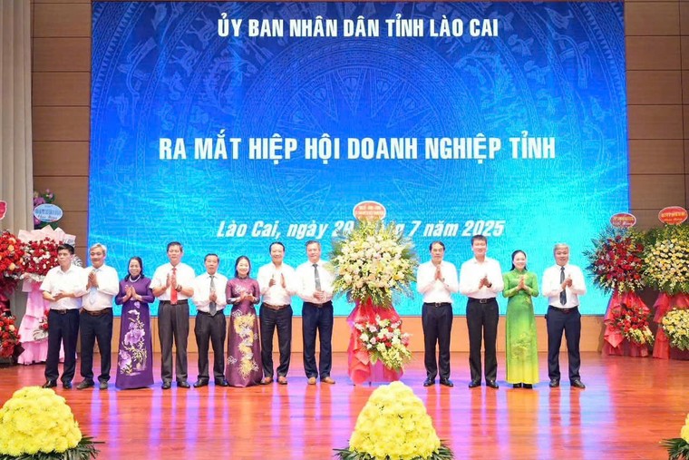 Huy Long và hành trình ba thập kỷ dấn thân ảnh 5