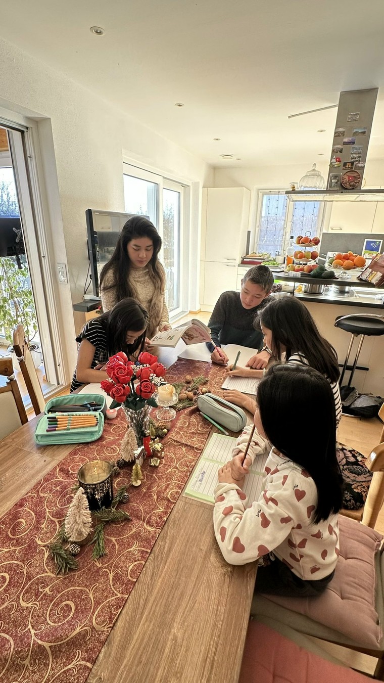 Người Việt trẻ khắp thế giới giữ gìn và lan tỏa văn hóa Việt ảnh 1