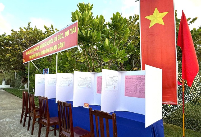 Đặc khu Trường Sa hoàn tất công tác chuẩn bị phục vụ ngày bầu cử Quốc hội khóa XVI ảnh 6