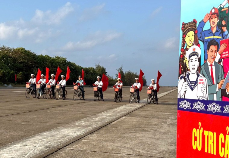 Đặc khu Trường Sa hoàn tất công tác chuẩn bị phục vụ ngày bầu cử Quốc hội khóa XVI ảnh 7