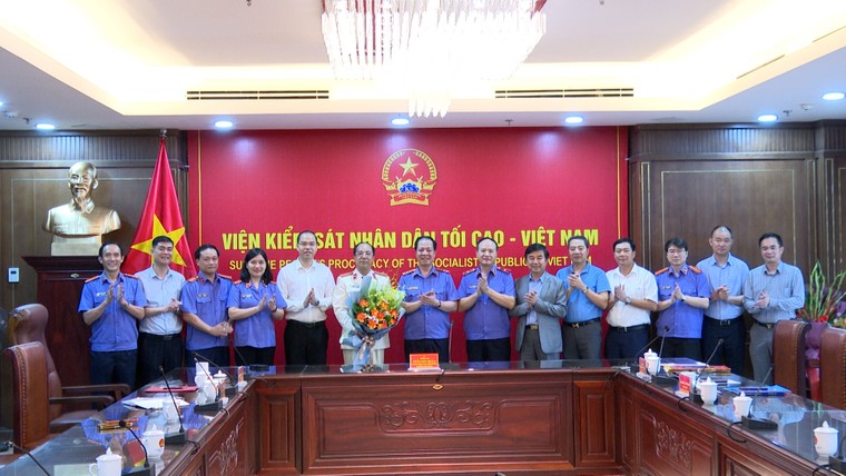 Nhà báo Nguyễn Mạnh Hưng được bổ nhiệm làm Phó Tổng Biên tập Báo Bảo vệ Pháp luật ảnh 1