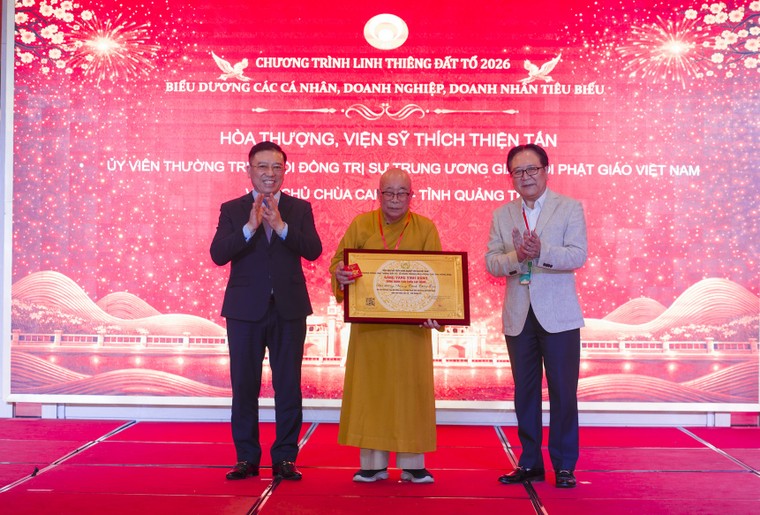 Hành trình về nguồn của những người “giữ lửa” văn hóa ảnh 4