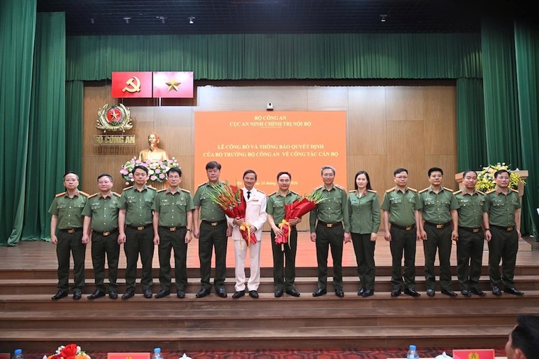 Đại tá Trịnh Khắc Cường giữ chức vụ Phó cục trưởng Cục An ninh chính trị nội bộ ảnh 4