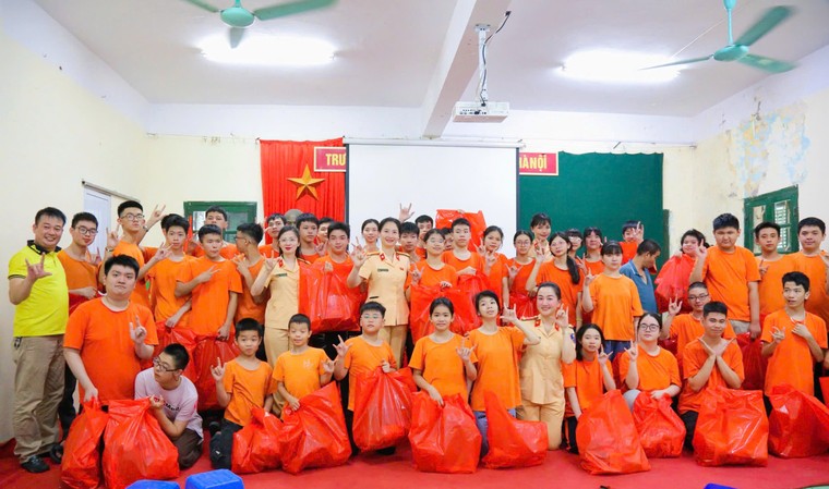 Từ phong trào “Ba nhất” đến hành trình sẻ chia với trẻ em yếu thế ảnh 3
