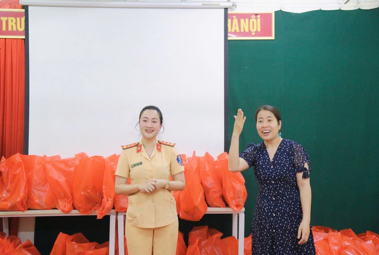 Từ phong trào “Ba nhất” đến hành trình sẻ chia với trẻ em yếu thế ảnh 2