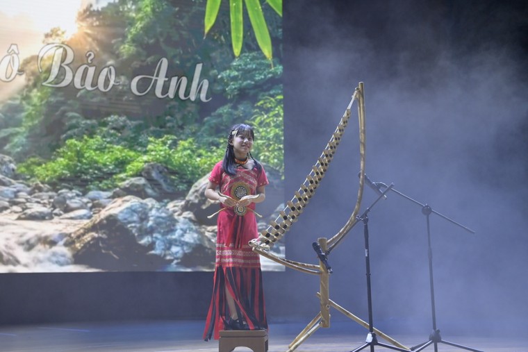 Gìn giữ thanh âm dân tộc qua những tâm hồn trẻ thơ ảnh 5