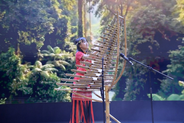 Gìn giữ thanh âm dân tộc qua những tâm hồn trẻ thơ ảnh 4