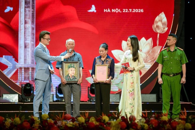 “Một thời hoa lửa” – Bản hùng ca tri ân các anh hùng, liệt sĩ ảnh 3