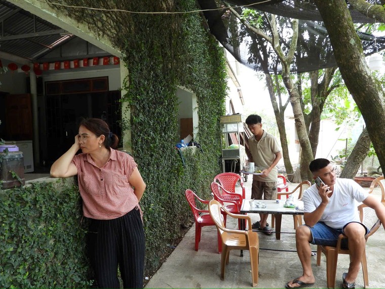 Huế: Xe tải chở đất cao vượt thành thùng, có dấu hiệu quá tải trên tuyến Dt7, tiềm ẩn nguy cơ mất an toàn giao thông ảnh 6