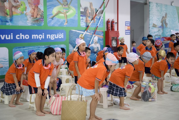 Nuôi dưỡng đam mê bơi lội cho học sinh từ những sân chơi chuyên nghiệp ảnh 6