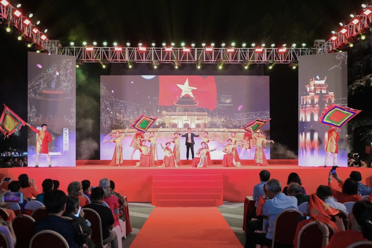 "Hà Nội - Khúc hát tự hào" ảnh 4
