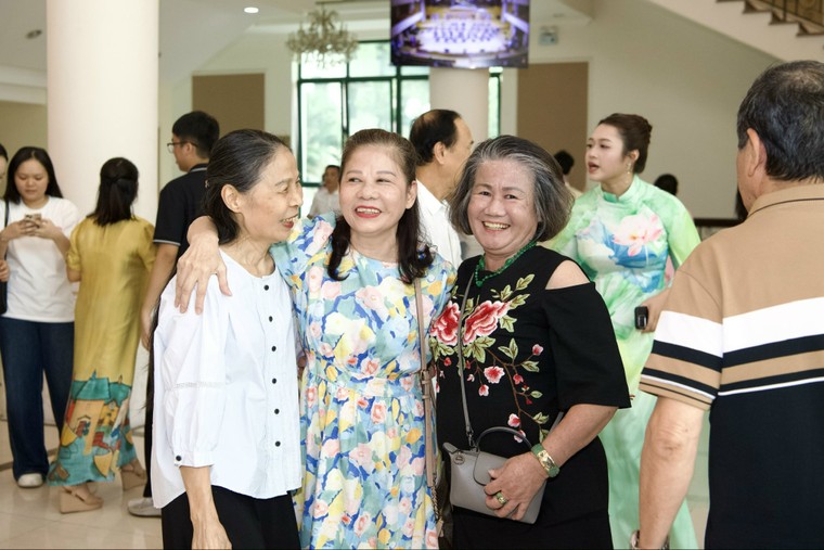 "36 Khúc tình yêu" ngân vang qua cây đàn Tam thập lục ảnh 11