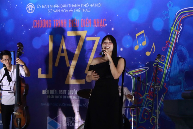 Thế giới Jazz đa sắc tại vườn hoa Lý Thái Tổ ảnh 2