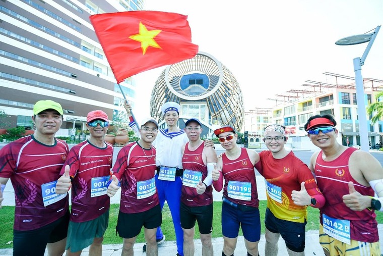 Nha Trang Night Run 2026 mở hành trình 21km qua Libera Nha Trang ảnh 5