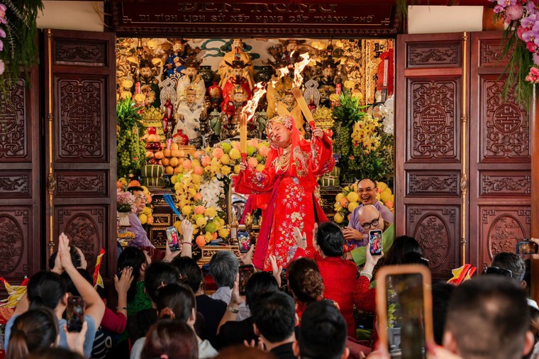 Đền Rừng - Dấu ấn tín ngưỡng trên đất Gia Thượng xưa ảnh 4