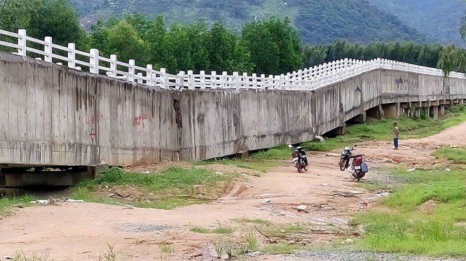 Cầu máng sông Dinh 3 sập do thiết kế, thi công ảnh 1