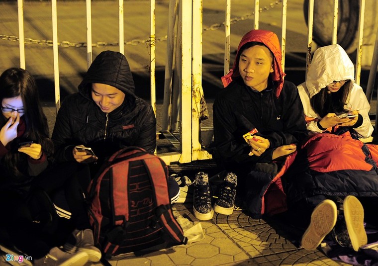 Săn vé trận bán kết AFF Cup từ nửa đêm ở Mỹ Đình ảnh 2