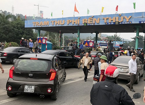  Phó thủ tướng yêu cầu báo cáo 'có hay không lợi ích nhóm ở trạm Bến Thủy' ảnh 1