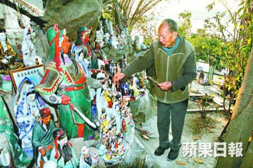  Người đàn ông dành cả đời đi gom các 'phế thần' ảnh 1