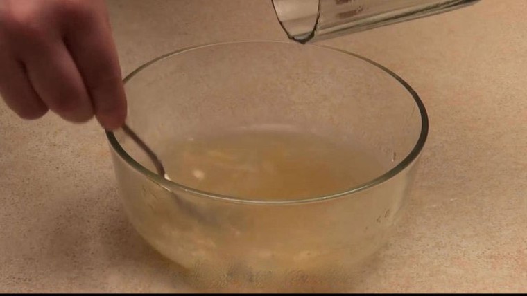 Cách làm món thịt đông trong vỏ trứng gà cực bắt mắt đón tết ảnh 12