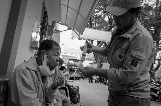  Gần 400 bệnh nhân ung thư rời Sài Gòn về quê ăn Tết ảnh 8