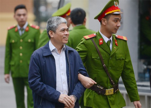 Tòa án trả hồ sơ, điều tra lại vụ án OceanBank Hà Văn Thắm ảnh 1