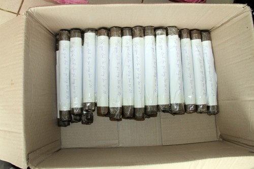 CSGT chặn xe khách chở một tấn thuốc nổ ảnh 1