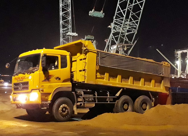 Bình Định cấm bán cát ra ngoài tỉnh, doanh nghiệp mất ăn mất ngủ ảnh 1
