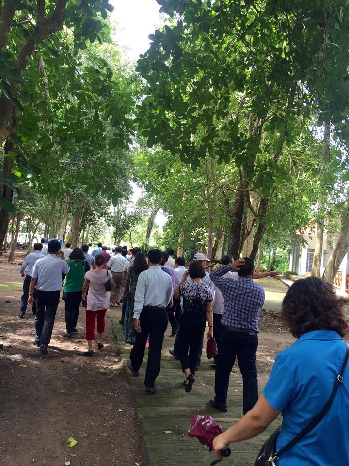 Cán bộ Công đoàn ngành Giáo dục tri ân liệt sỹ ảnh 13