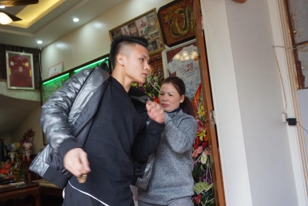  Quang Hải: ‘Về với gia đình là tôi hạnh phúc lắm rồi nên muốn mọi thứ đơn giản nhất’ ảnh 2