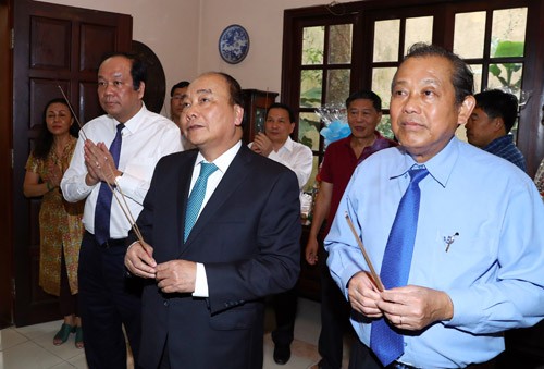  Thủ tướng dâng hương, tưởng nhớ các đồng chí nguyên lãnh đạo Nhà nước, Chính phủ ảnh 2