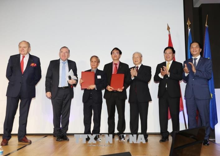 Tổng Bí thư gặp gỡ các doanh nghiệp hàng đầu của Pháp ảnh 1