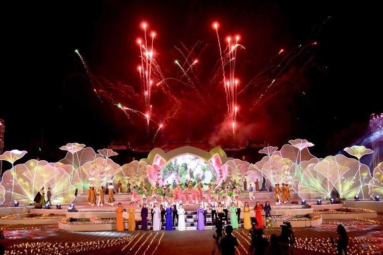 Phục hưng giá trị văn hóa phi vật thể Huế ảnh 1