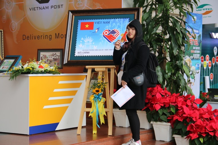 Con tem mang thông điệp Hòa Bình ảnh 3