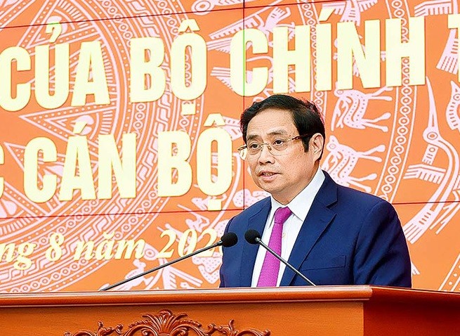 Công bố quyết định của Bộ Chính trị chuẩn y tân Bí thư Tỉnh ủy ảnh 1