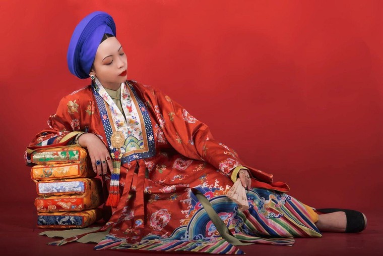 Thủy Trung Nguyệt: Khai mạc triển lãm 'Trang phục Việt thời Nguyễn' ảnh 4