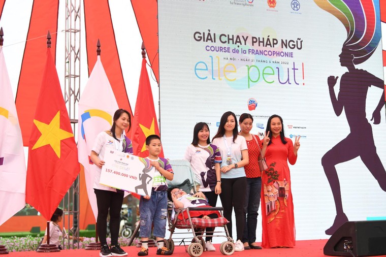 Hơn 1500 vận động viên tại Thủ đô tham gia giải chạy Pháp ngữ 2022 ảnh 2