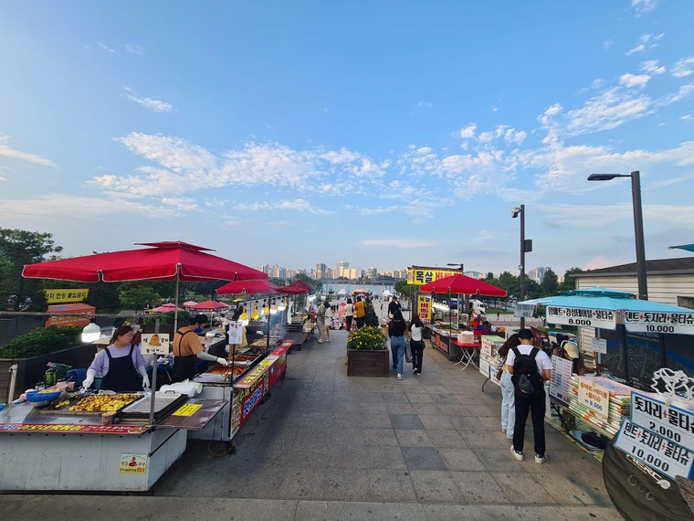 Văn hóa ăn mì sông Hàn của người Seoul ảnh 8