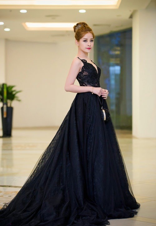 Bảy năm 'lột xác' của Chi Pu ảnh 8