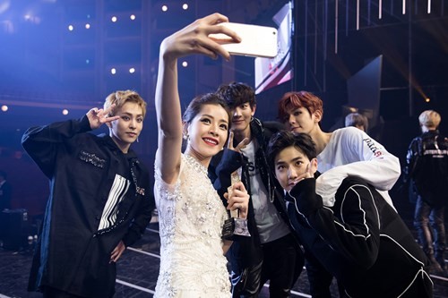 Chi Pu xuất hiện trên đài KBS sau chiến thắng tại Asia Artist Awards 2016 ảnh 8