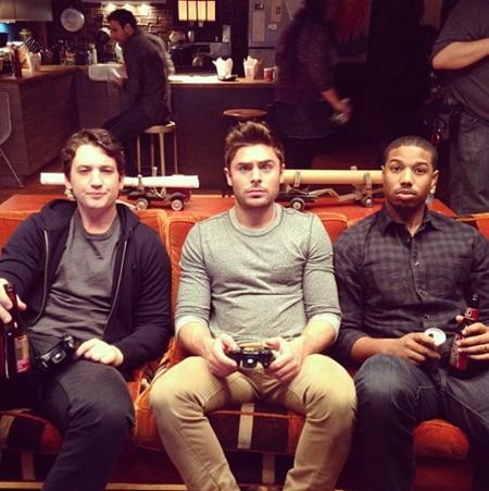 Hậu trường cực đáng yêu của các sao Hollywood ảnh 5