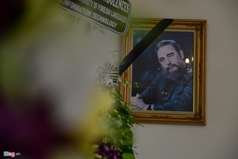 Bí thư Đinh La Thăng viếng lãnh tụ Fidel Castro ảnh 8
