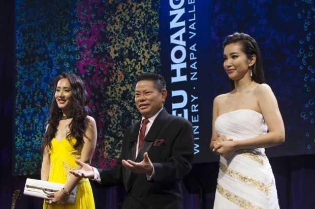 Chân dung tỷ phú USD 72 tuổi được cho là bạn trai Ngọc Trinh ảnh 2