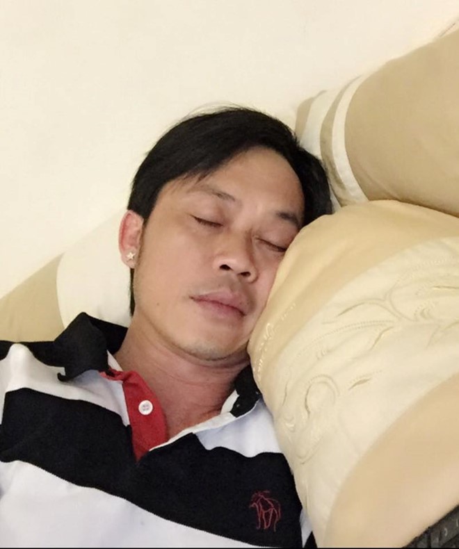 Nghệ sĩ Hoài Linh đã tỉnh táo hơn sau khi nhập viện ảnh 1