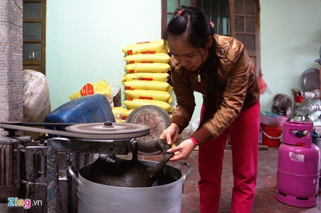 Làng bánh gai tiến vua tất bật ngày giáp Tết ảnh 3