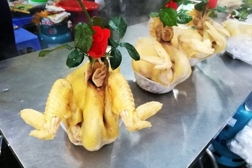 Sắm Tết ở 'chợ nhà giàu' giữa phố cổ Hà Nội ảnh 5