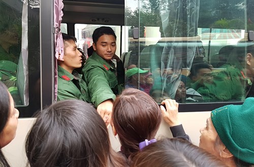 3.500 thanh niên Hà Nội lên đường nhập ngũ ảnh 2