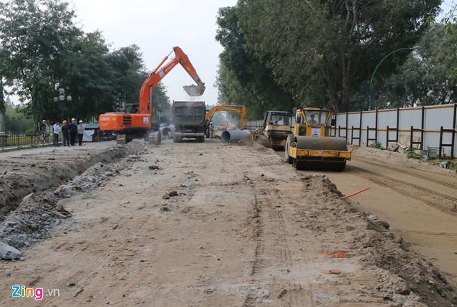 Chủ tịch Hà Nội cam kết làm xong 51 công trình 12 tỷ USD ảnh 1